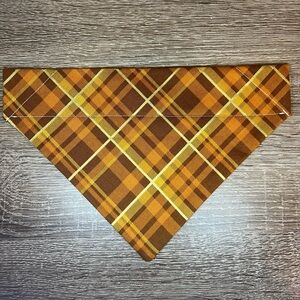 Fall over the collar bandana